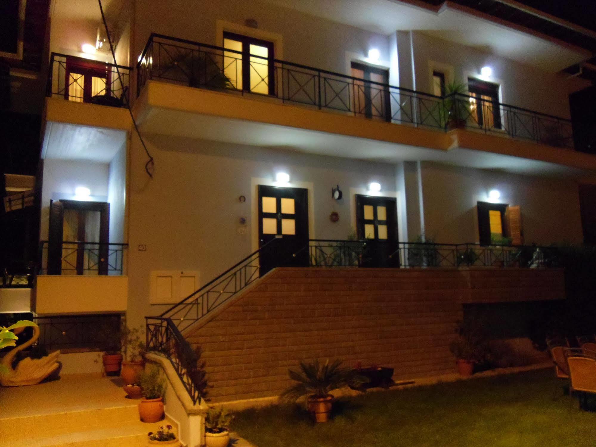 Garden Villa Янина Экстерьер фото
